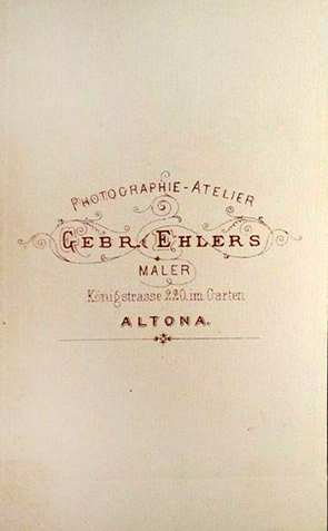 CDV Altona - Ehlers, Gebrüder - Stehender junger Mann - verso
