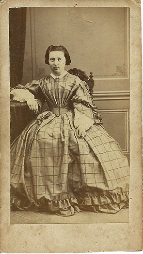 E. Homeyer CDV - Frauenganzbildnis - recte