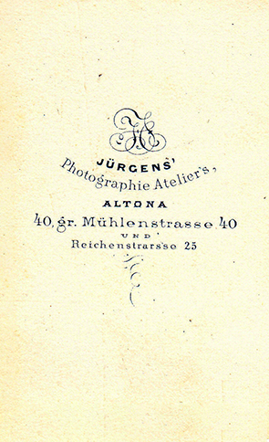 CDV Altona Jrgens Sitzender Mann verso