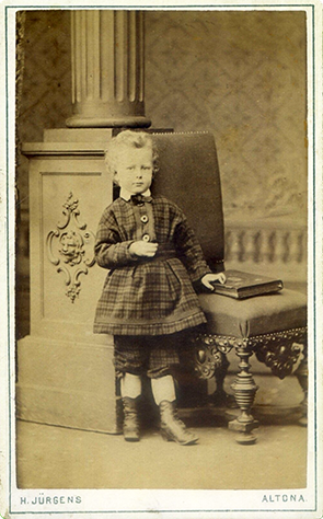 110111 CDV - Altona - Jrgens - Kind, stehend - klein