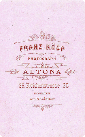 Altona - CDV - Kp - Sitzender Herr verso