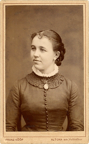 110112 - CDV Altona - Kp - Junge Frau recte_klein