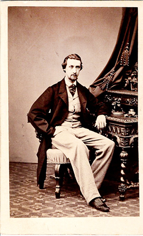 CDV Nothnagel - Herr, sitzend - recte