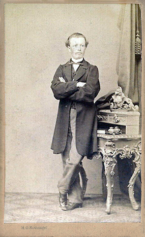 Altona - Nothnagel - stehender Mann recte