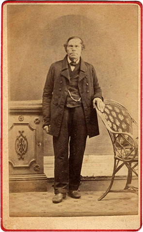 CDV Altona - Weber - Herr, stehend - recte