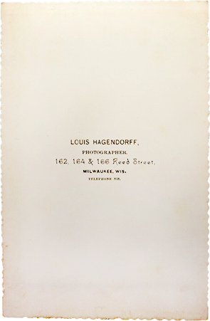 110160 - CDV - Altona - Hagendorff, Louis - Dame, stehend - verso