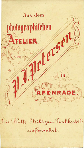 Apenrade Petersen Herrenbrustbild - Revers