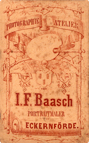 111301 CDV Eckernfrde Baasch Frauenvignettenportrait verso klein