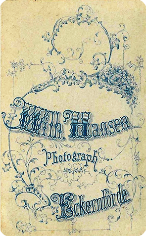 CDV Eckernfrde Hansen - Dame im karierten Kleid - verso