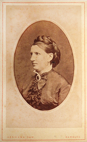 CDV Flensburg Ohm - Damenportrait oval - recte