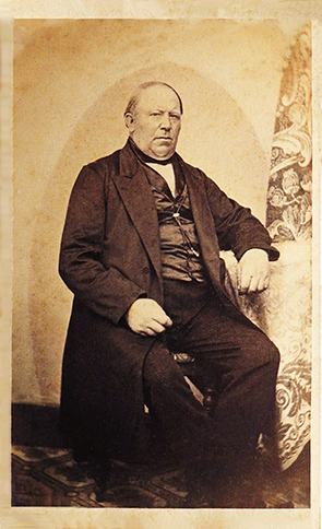 CDV Glckstadt Flemming - Herr, sitzend recte