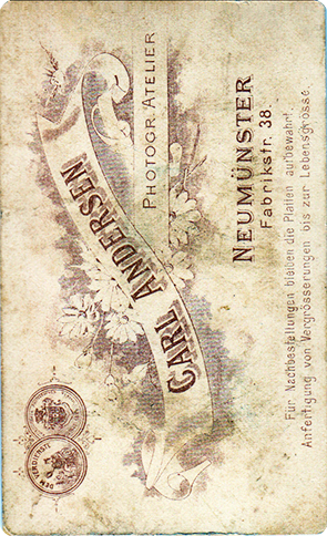 CDV Neumnster Andersen Frauenbrustbild verso