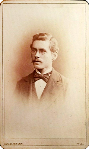 CDV Kiel Carstenn - Herrenportrait Langenheim - recte