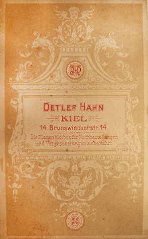 130312 - CDV - Kiel - Hahn, Detlef - Mann im Oval - verso