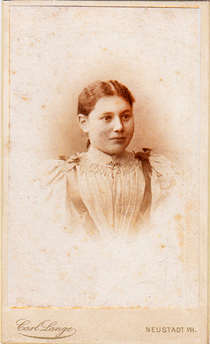 CDV Neustadt iH Lange - Damenbrustbild recte