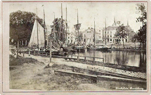 Kabinettfoto: Lschplatz in Rendsburg, um 1880 - klein