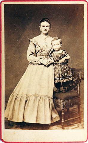CDV Rendsburg Mertens junior - Dame und Kind recte