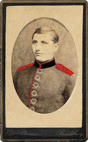 CDV Rendsburg Petersen - Soldat koloriert recte