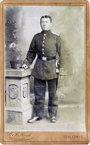 Schleswig - Koch - stehender Soldat recte