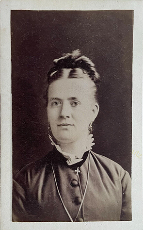 Sonderburg - Sammland - Damenportrait recte