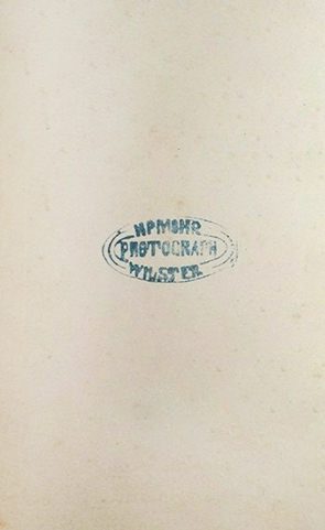 CDV Wilster - Mohr - Dame, stehend - verso