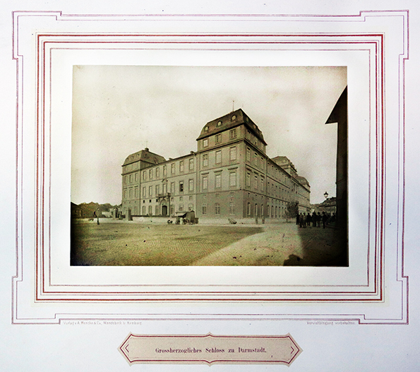 Mencke A. - Grossfoto: Grossherzogliches Schloss in Darmstadt klein